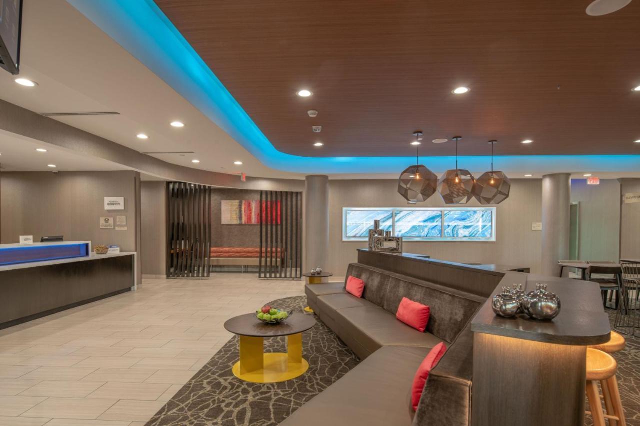 Springhill Suites Dallas Central Expressway Εξωτερικό φωτογραφία