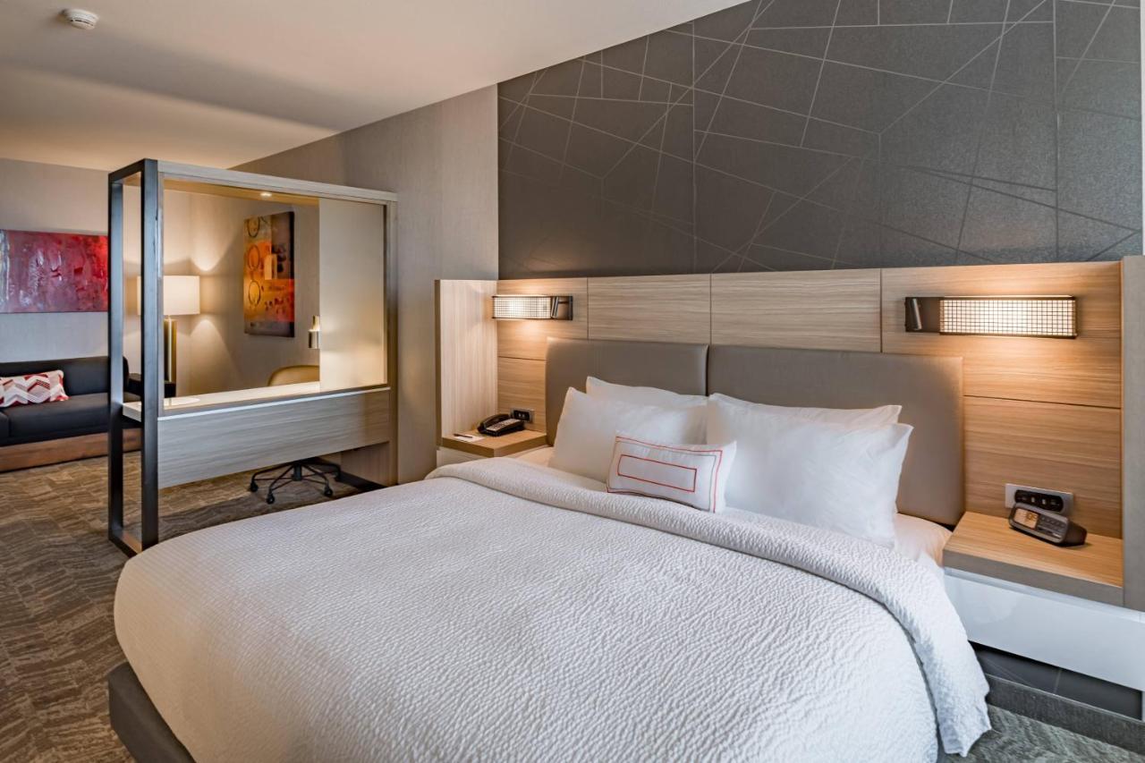 Springhill Suites Dallas Central Expressway Εξωτερικό φωτογραφία