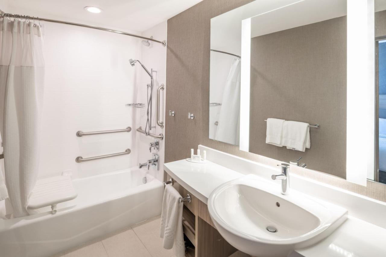 Springhill Suites Dallas Central Expressway Εξωτερικό φωτογραφία