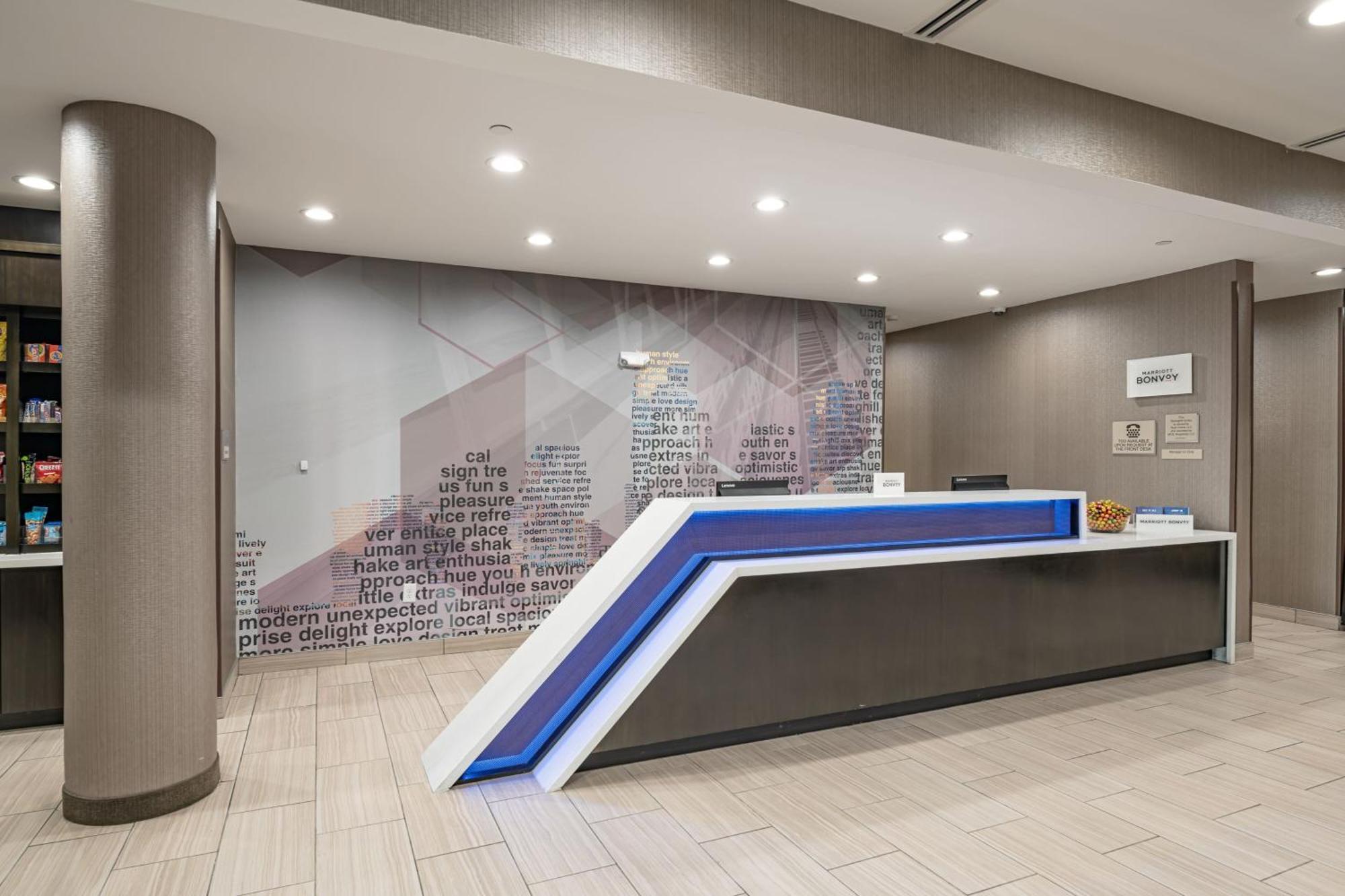Springhill Suites Dallas Central Expressway Εξωτερικό φωτογραφία