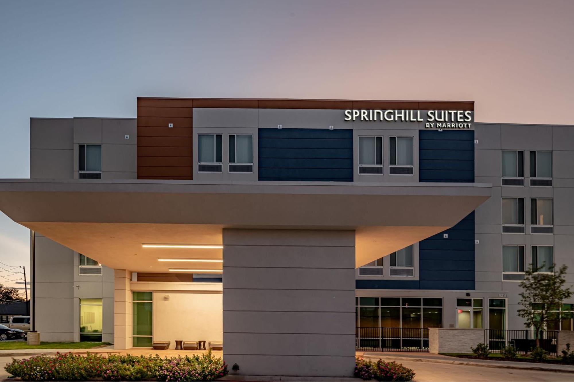 Springhill Suites Dallas Central Expressway Εξωτερικό φωτογραφία