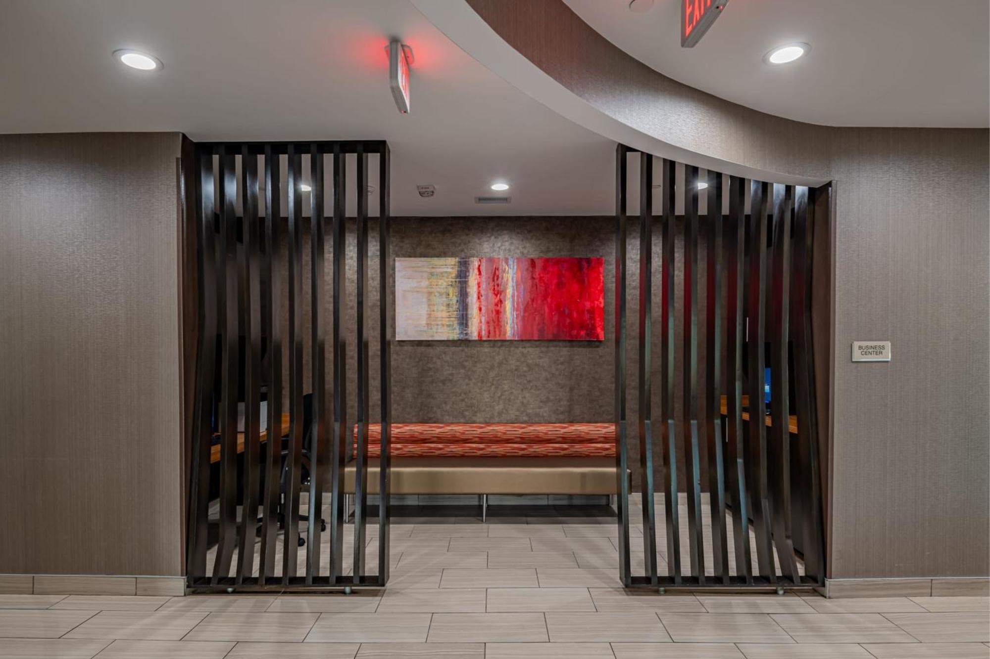 Springhill Suites Dallas Central Expressway Εξωτερικό φωτογραφία