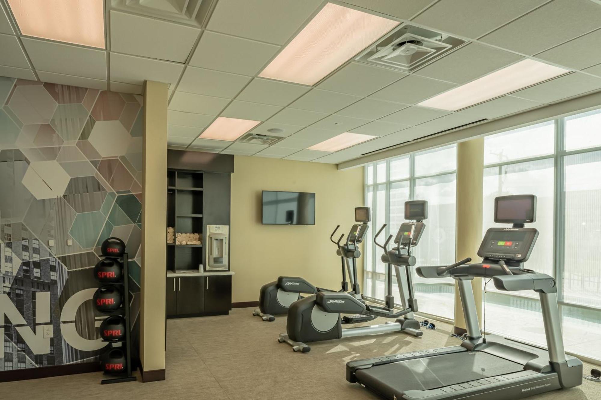 Springhill Suites Dallas Central Expressway Εξωτερικό φωτογραφία