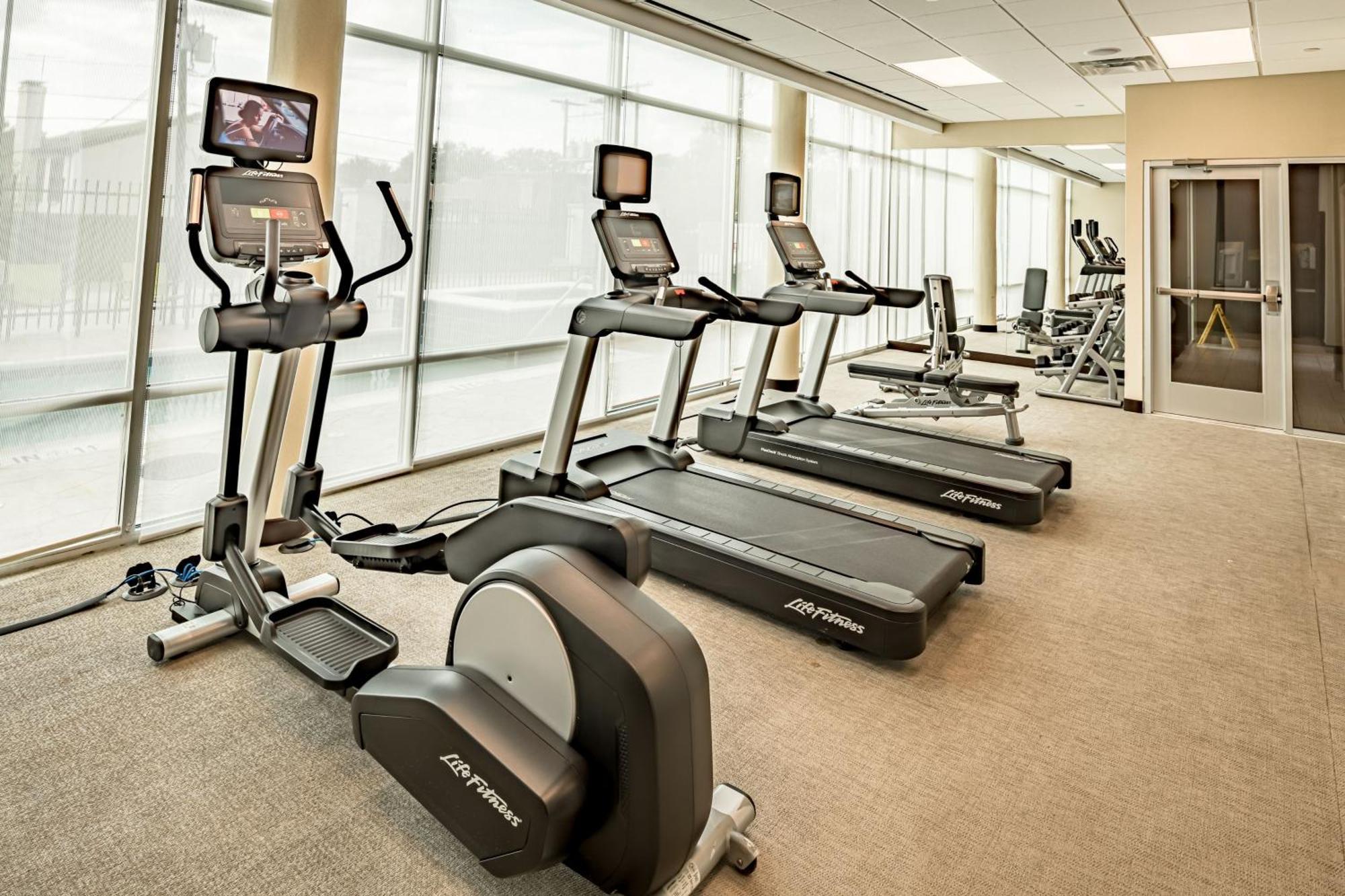 Springhill Suites Dallas Central Expressway Εξωτερικό φωτογραφία