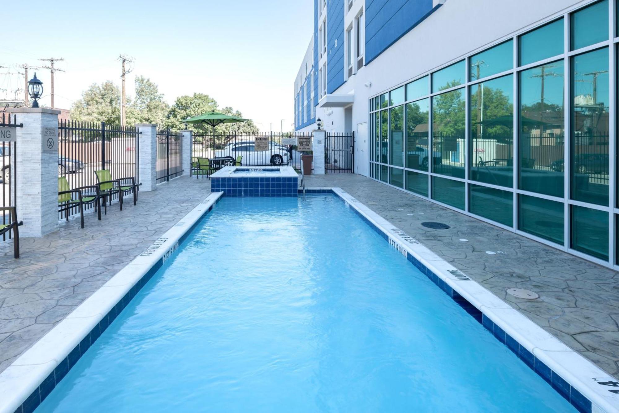 Springhill Suites Dallas Central Expressway Εξωτερικό φωτογραφία